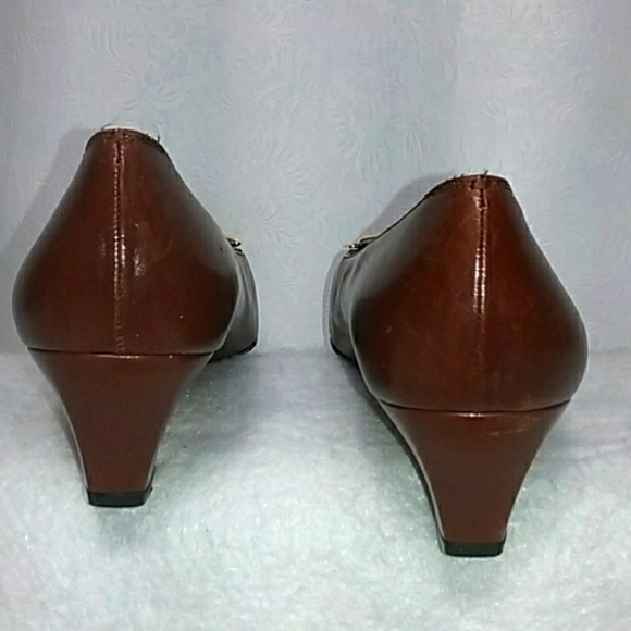 Salvatore Ferragamo women's pump shoes size 9 AA Florence Italy - Picture 5 of 11